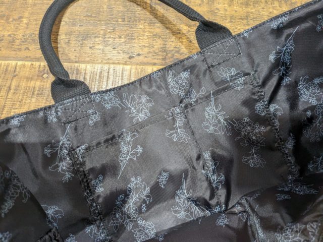 トートバッグの内側の内ポケット