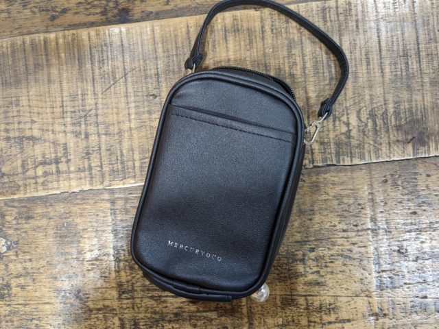 ポーチの物撮り