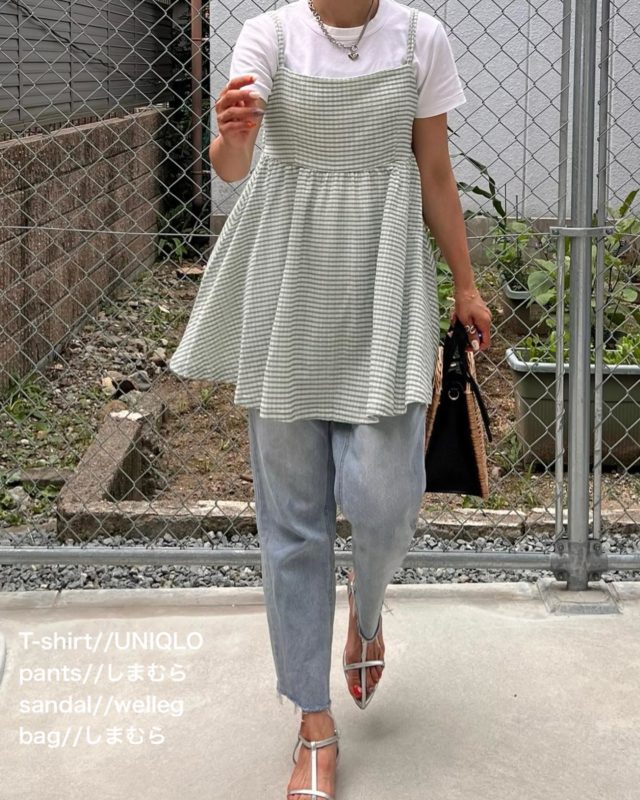 しまむらのグリーンチェックの「キャミブラウス」