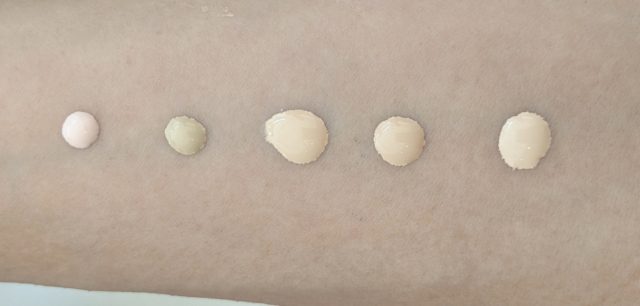 トーンのベースコスメの写真