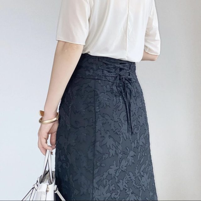 ジャカードバックリボンロングスカートの後ろ部分