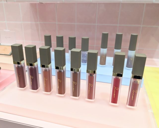 センシュアルフィックスティントの写真